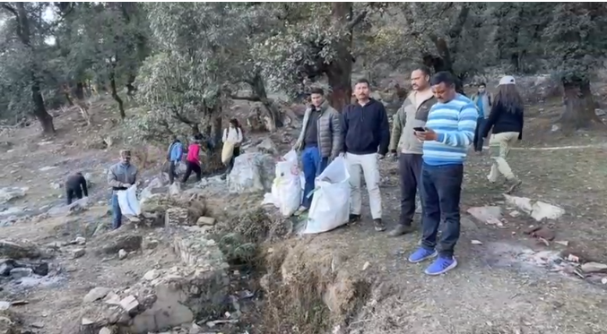 सेम मुखेम मेले के बाद चला विशेष स्वच्छता अभियान