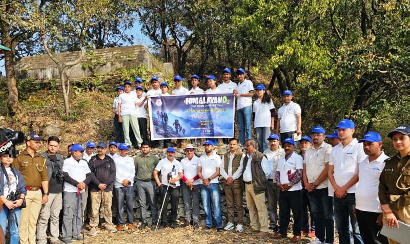 टिहरी लेक फेस्टिवल 2026: आगराखाल–कसमोली ट्रैकिंग रूट का शुभारंभ, बांज-बुरांश के जंगलों के बीच 50 प्रतिभागियों ने किया रोमांचक ट्रैक