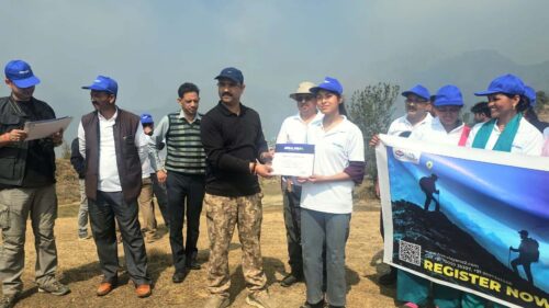 टिहरी लेक फेस्टिवल 2026: आगराखाल–कसमोली ट्रैकिंग रूट का शुभारंभ, बांज-बुरांश के जंगलों के बीच 50 प्रतिभागियों ने किया रोमांचक ट्रैक
