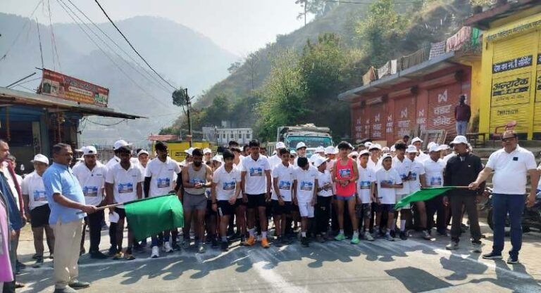 टिहरी लेक फेस्टिवल 2026: घनसाली–पिलखी 5 किमी मैराथन में 90 धावकों का उत्साह, उम्मेद सिंह राणा रहे प्रथम
