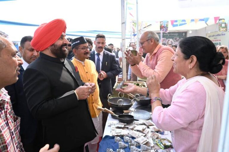 टिहरी लेक फेस्टिवल 2026: मास्टर शेफ प्रतियोगिता में रघु के सिंह अव्वल, पाक-कला के हुनर ने जीता दिल