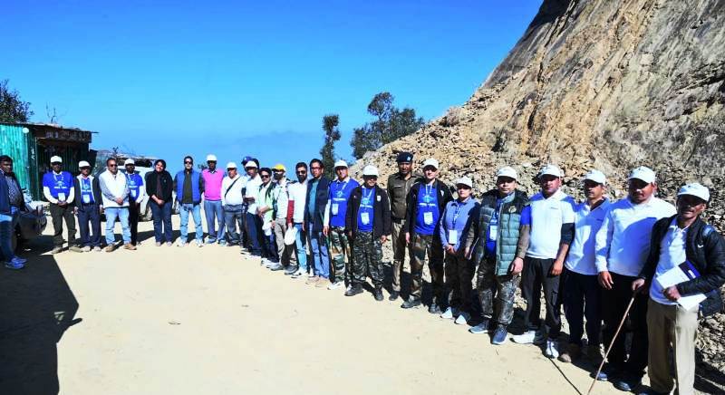 टिहरी झील महोत्सव 2026: दैंतखाल से पीढ़ी तक 8 किमी रोमांचक ट्रैकिंग संपन्न, 59 प्रतिभागियों ने लिया हिस्सा