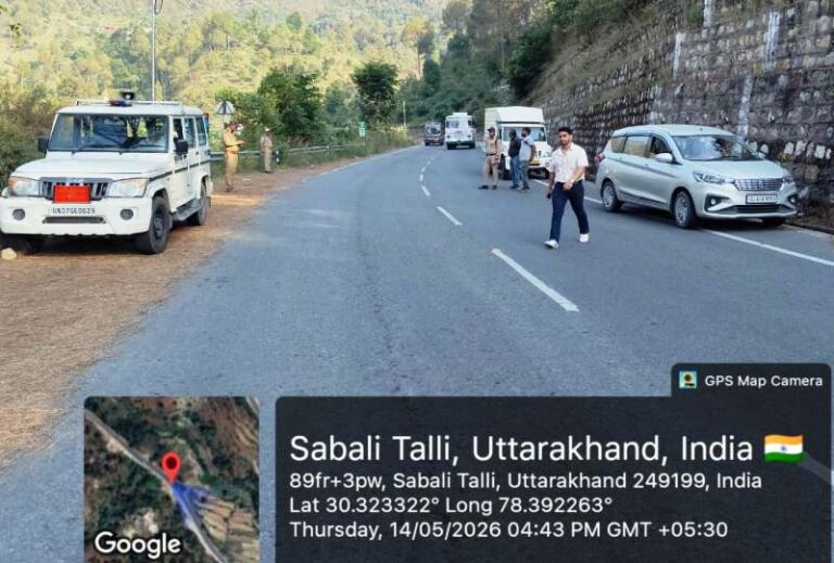 चारधाम यात्रा में परिवहन विभाग की सख्त कार्रवाई, निजी वाहनों के व्यवसायिक उपयोग पर 04 वाहन सीज़, 12 चालान