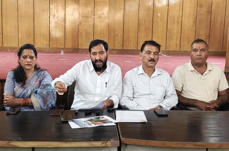 उत्तराखंड में होम्योपैथी चिकित्सा अधिकारी भर्ती पर घमासान, राष्ट्रवादी रीजनल पार्टी ने लगाए बड़े घोटाले के आरोप