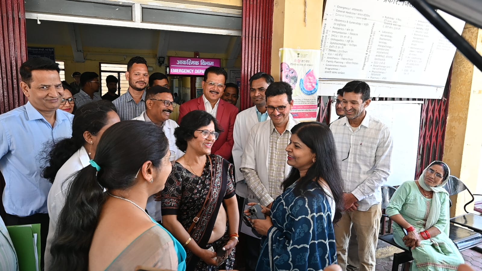 आयुक्त रंजना राजगुरु ने टिहरी के आयुष एवं होम्योपैथी चिकित्सालयों का किया निरीक्षण, स्वास्थ्य सेवाओं की गुणवत्ता पर दिया जोर