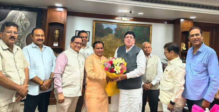 उत्तराखंड में चलेगा ‘खेत बचाओ, जीवन बचाओ’ अभियान, किसानों के लिए इफको के सहयोग से बनेगी व्यापक कार्ययोजना: डॉ. धन सिंह रावत