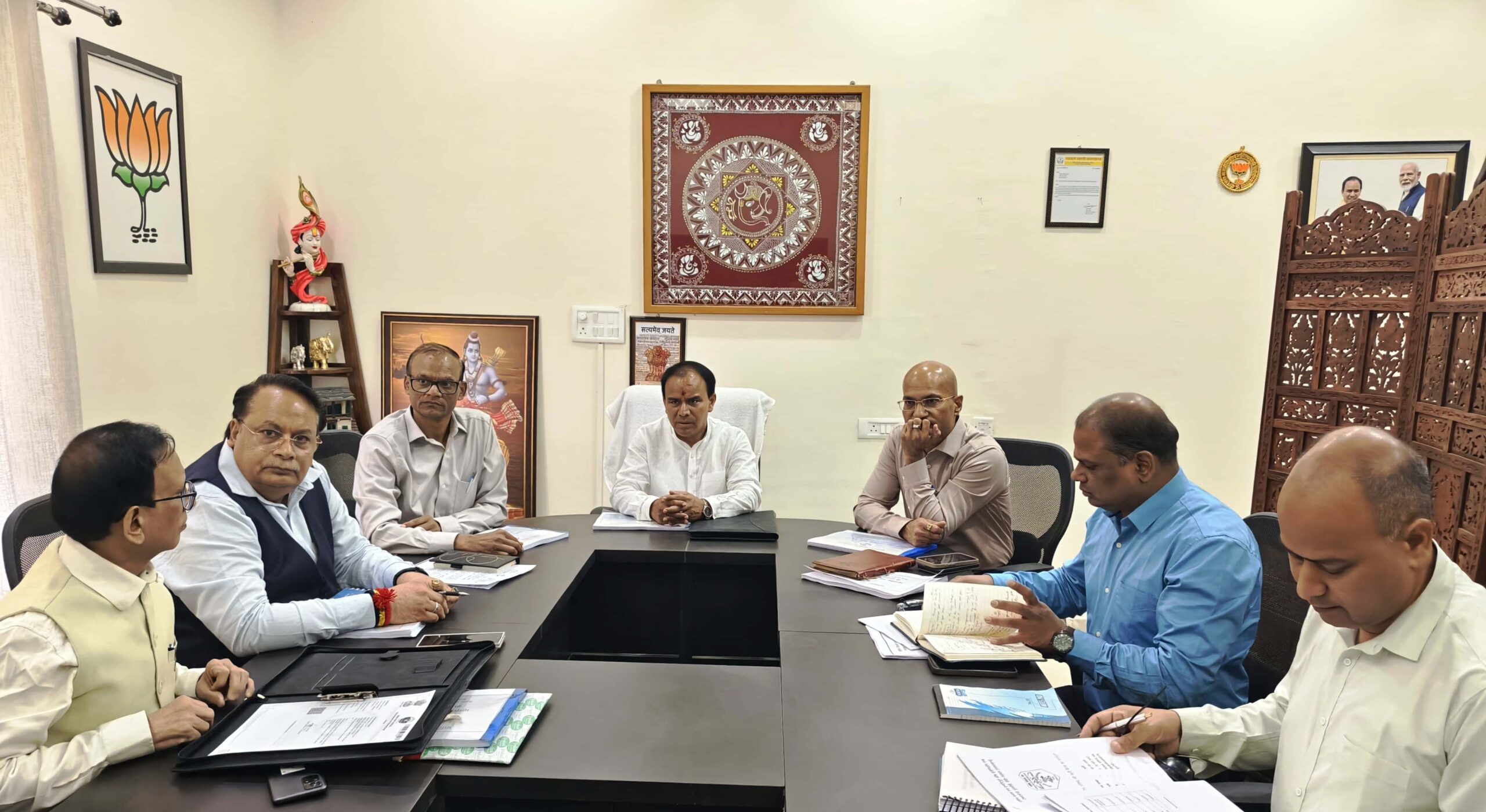 द्वाराहाट इंजीनियरिंग कॉलेज को जल्द मिलेगा नियमित कुलसचिव, तकनीकी शिक्षा मंत्री ने दिए नियुक्ति के निर्देश