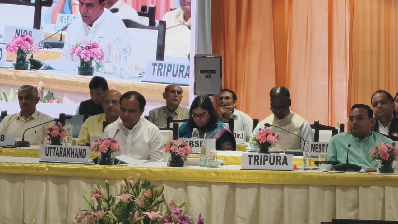 उत्तराखंड में नवाचार आधारित शिक्षा मॉडल पर विशेष फोकस, राष्ट्रीय समीक्षा बैठक में डॉ. धन सिंह रावत ने साझा की उपलब्धियां