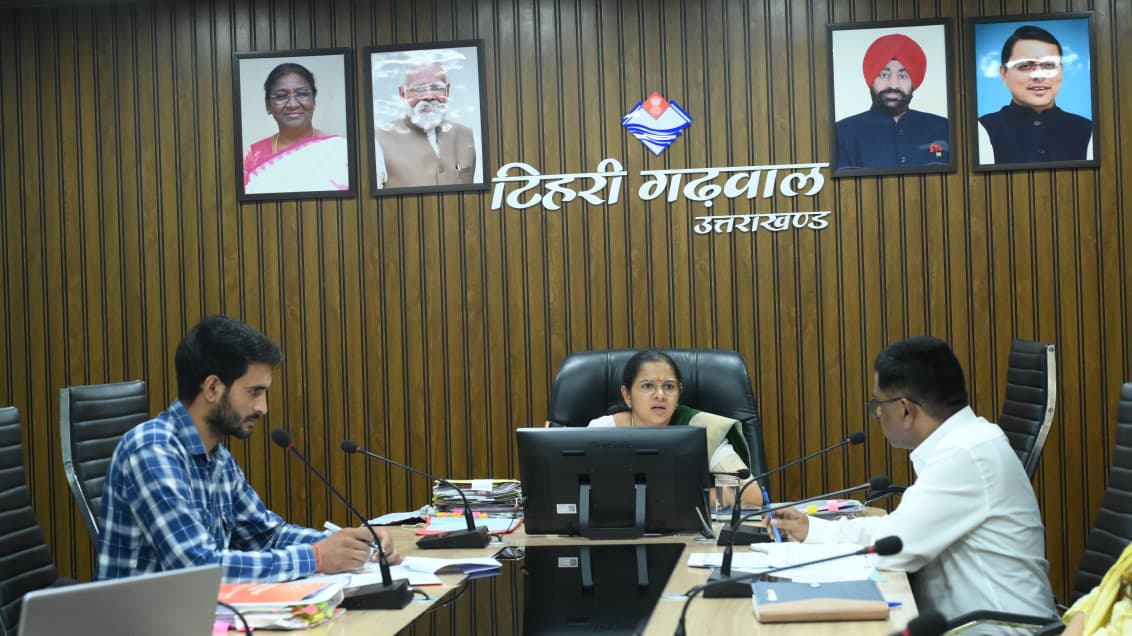 सीवरेज एवं एसटीपी परियोजनाओं की जिला गंगा समिति की बैठक में समीक्षा, 300 केएलडी एसटीपी का निर्माण कार्य जल्द शुरू कराने के निर्देश
