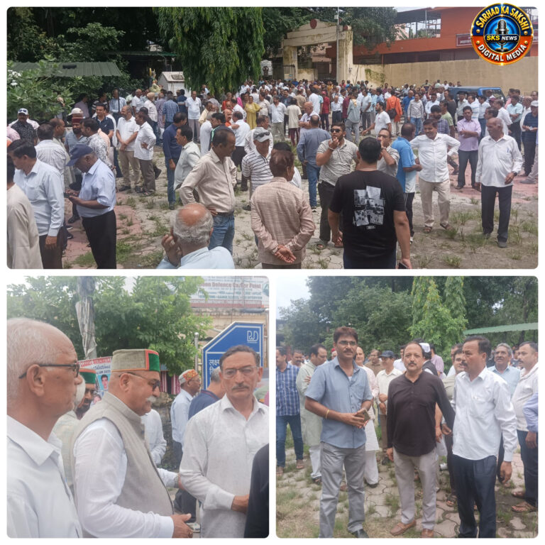 वरिष्ठ कांग्रेस नेता एवं पूर्व कैबिनेट मंत्री हीरा सिंह बिष्ट पंचतत्व में विलीन, राजकीय सम्मान के साथ दी गई अंतिम विदाई