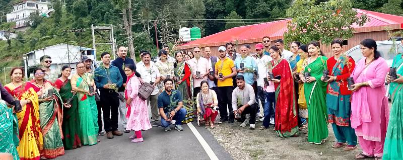 हरेला महोत्सव पर सुरकंडा धाम में मौल्यार फाउंडेशन का हरित संकल्प, 108 देवदार के पौधों का रोपण
