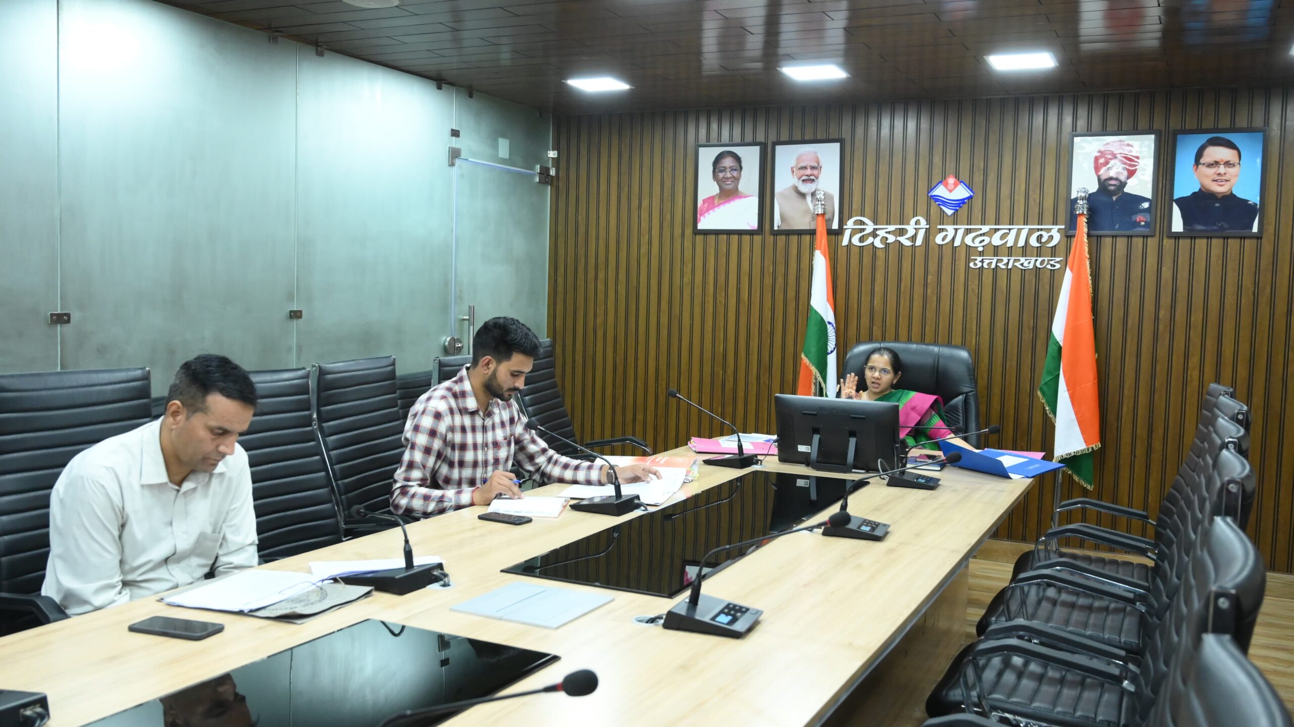 टिहरी में सीवरेज व्यवस्था को लेकर सख्ती, एसटीपी कार्यों की जिलाधिकारी ने की समीक्षा