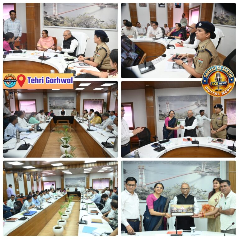सीएम हेल्पलाइन की लंबित शिकायतों पर आयुक्त आनंद स्वरूप सख्त, जनता मिलन में 80 प्रकरणों की सुनवाई
