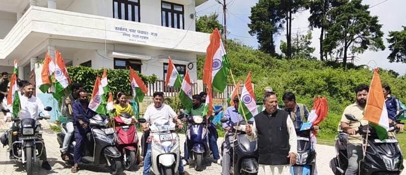 गजा और पोखरी बाजार में निकली भव्य तिरंगा यात्रा, राष्ट्रप्रेम के नारों से गूंजा क्षेत्र